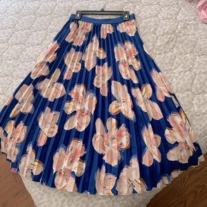 A New Day Pleated Midi Skirt | size M NEVER WORN